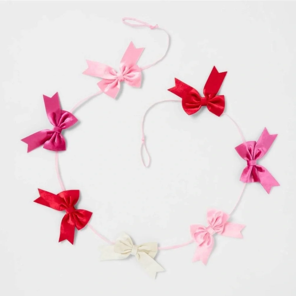 Spritz Pink & Red Bow Garland